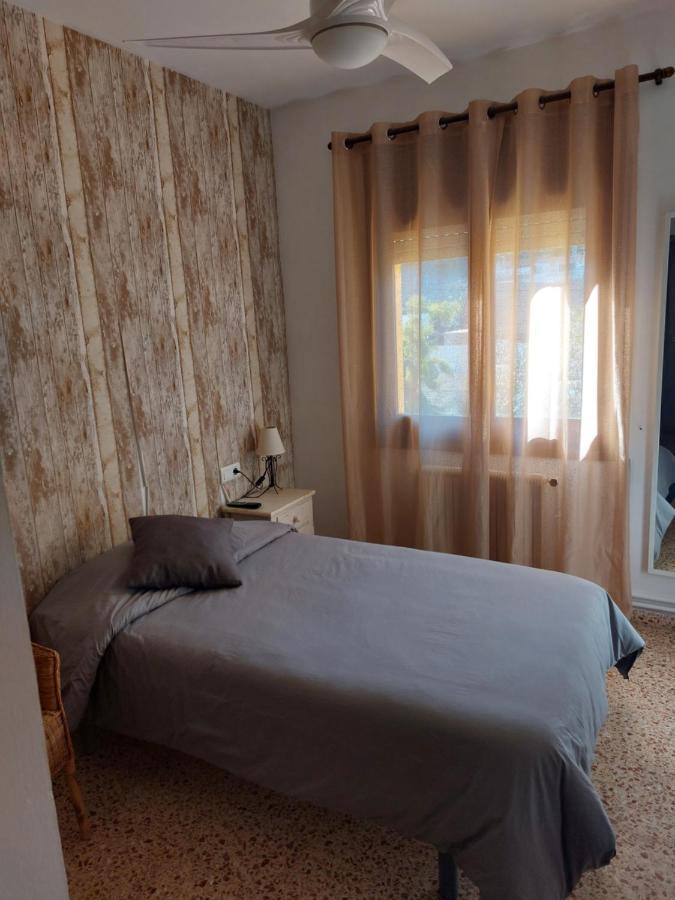 Hostal Braseria Tivissa Экстерьер фото