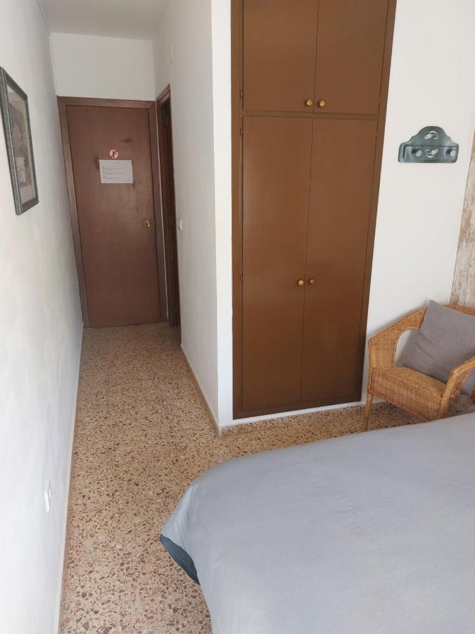 Hostal Braseria Tivissa Экстерьер фото