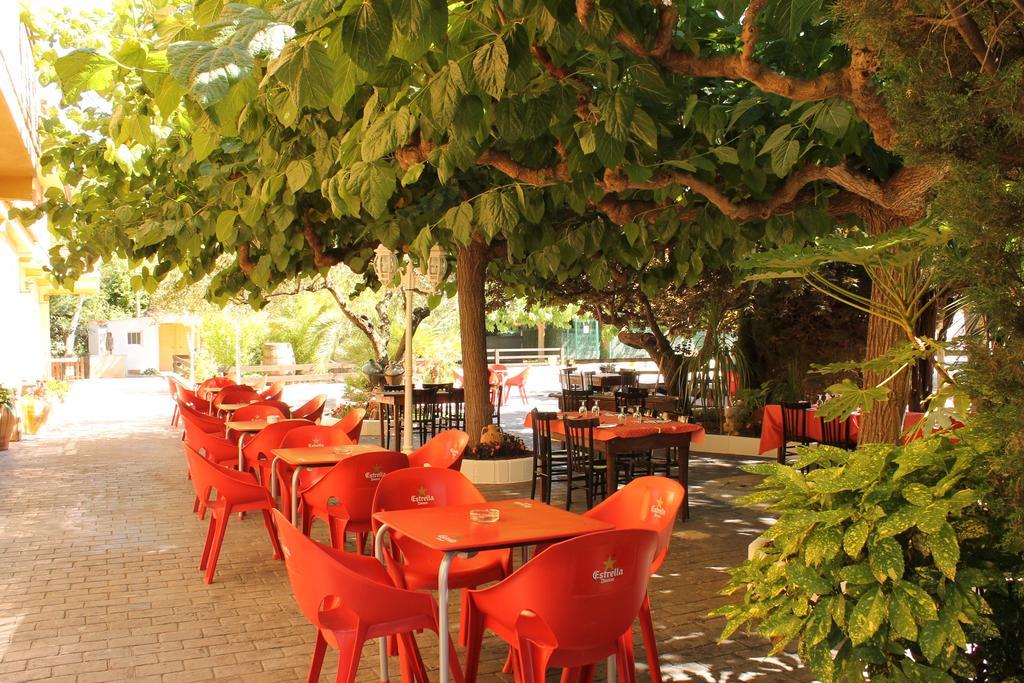 Hostal Braseria Tivissa Экстерьер фото